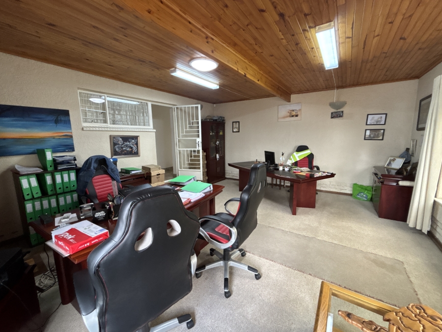 4 Bedroom Property for Sale in Farrarmere Gauteng
