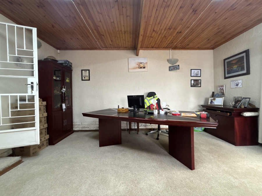 4 Bedroom Property for Sale in Farrarmere Gauteng
