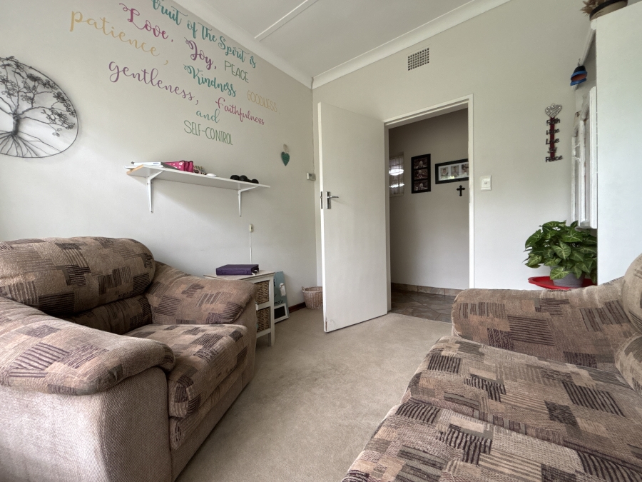 4 Bedroom Property for Sale in Farrarmere Gauteng