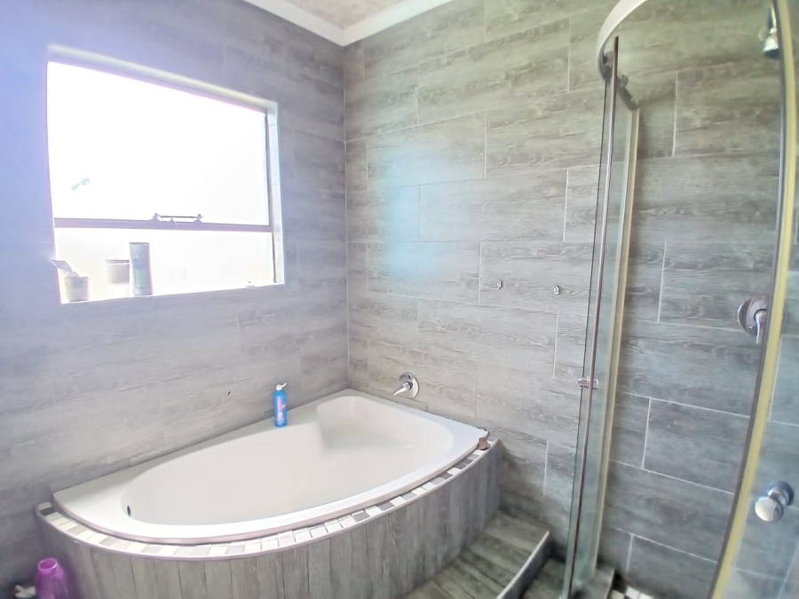 4 Bedroom Property for Sale in Riversdale Gauteng