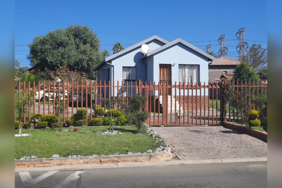 2 Bedroom Property for Sale in Norkem Park Gauteng