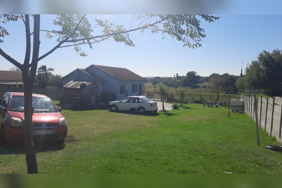 2 Bedroom Property for Sale in Norkem Park Gauteng