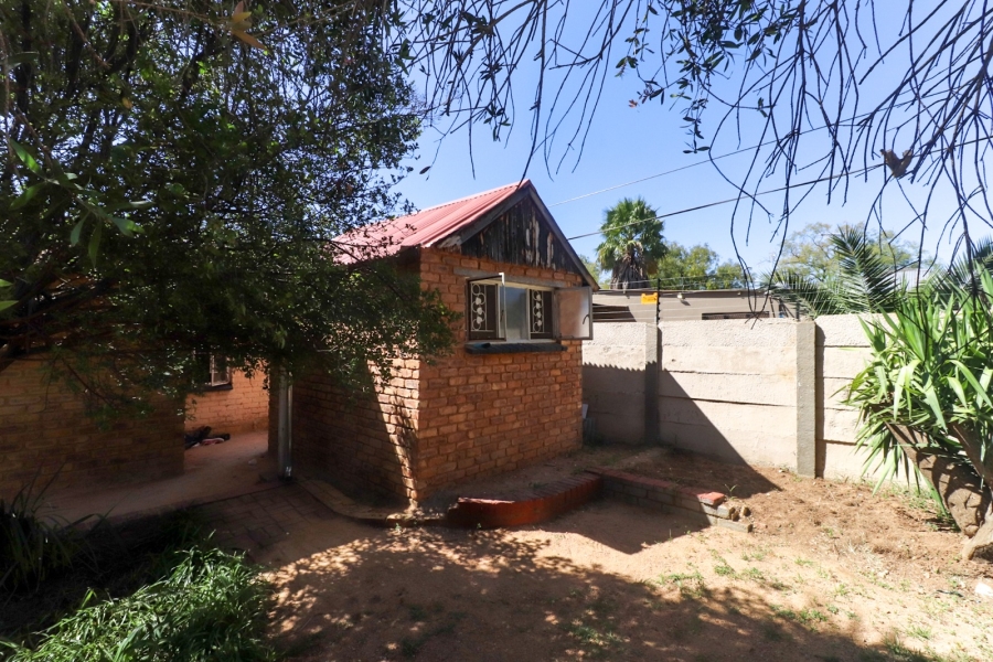 6 Bedroom Property for Sale in Northmead Gauteng