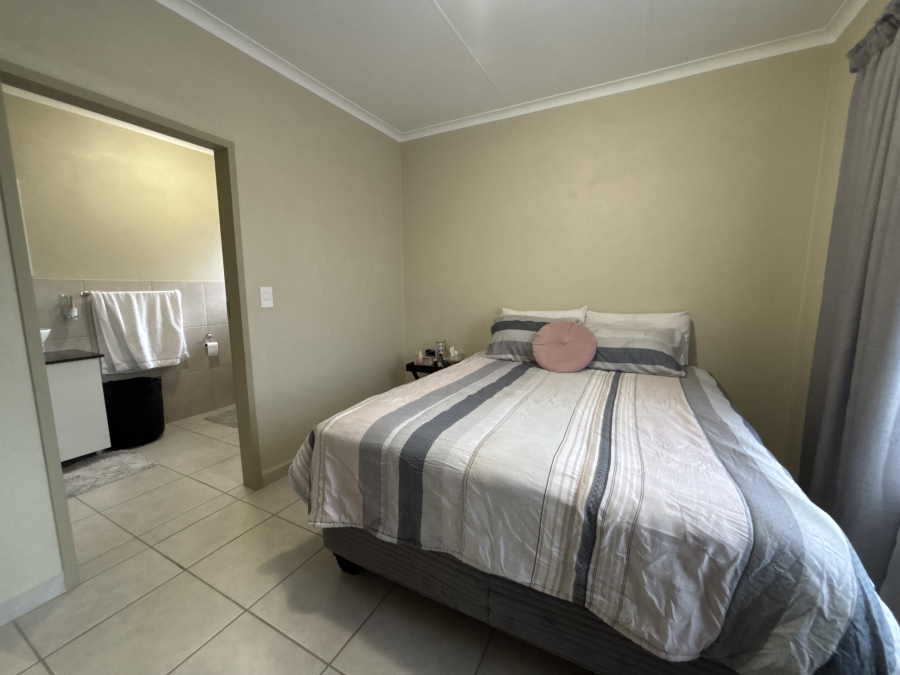 2 Bedroom Property for Sale in Brentwood Gauteng