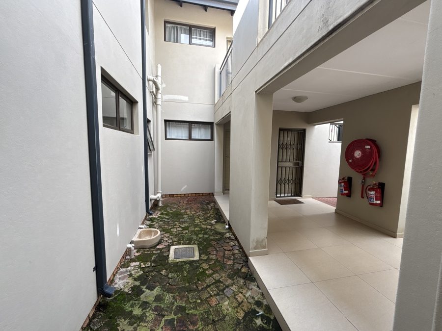 1 Bedroom Property for Sale in Brentwood Gauteng