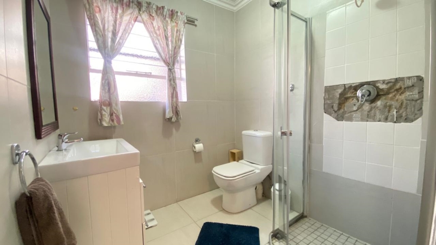 5 Bedroom Property for Sale in Moreleta Park Gauteng