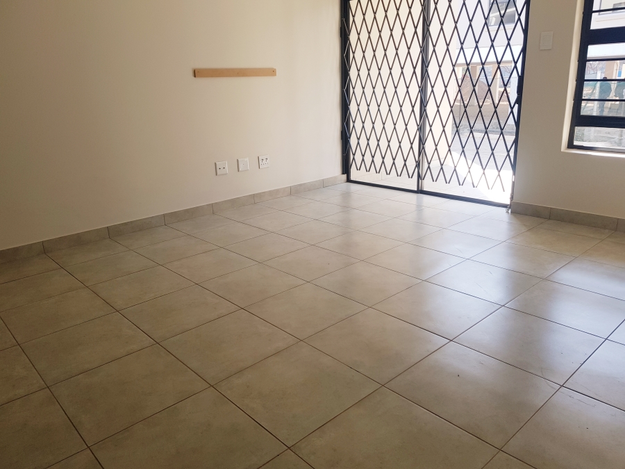 2 Bedroom Property for Sale in Raslouw Gauteng