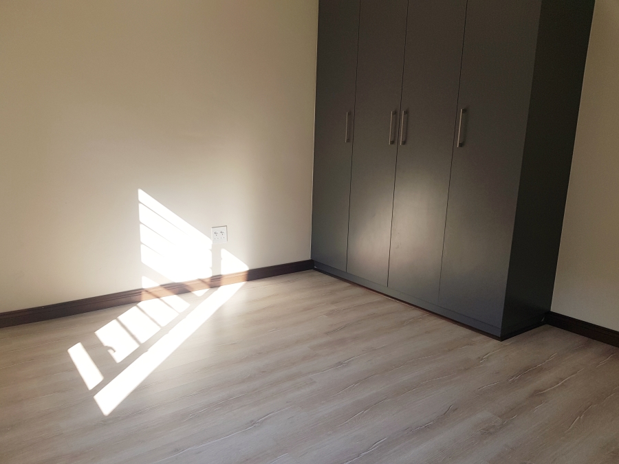 2 Bedroom Property for Sale in Raslouw Gauteng