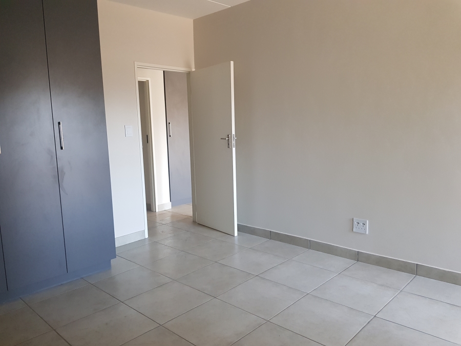 2 Bedroom Property for Sale in Raslouw Gauteng