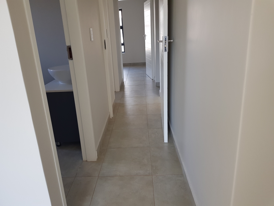 2 Bedroom Property for Sale in Raslouw Gauteng