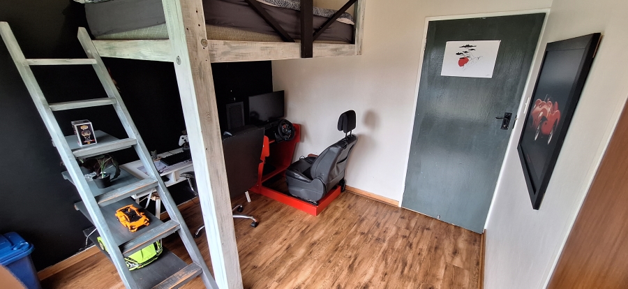 4 Bedroom Property for Sale in Val de Grace Gauteng