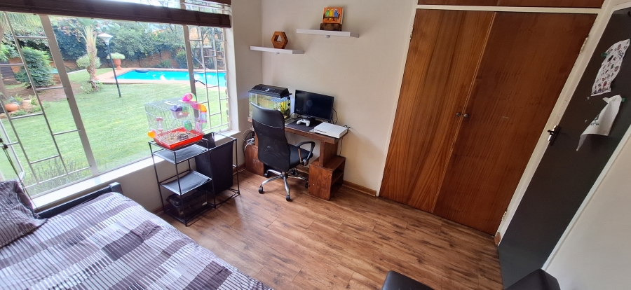 4 Bedroom Property for Sale in Val de Grace Gauteng