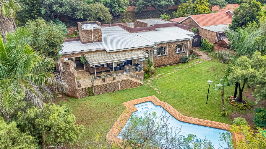 4 Bedroom Property for Sale in Val de Grace Gauteng