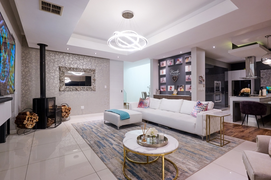 4 Bedroom Property for Sale in Waterfall Country Estate Gauteng