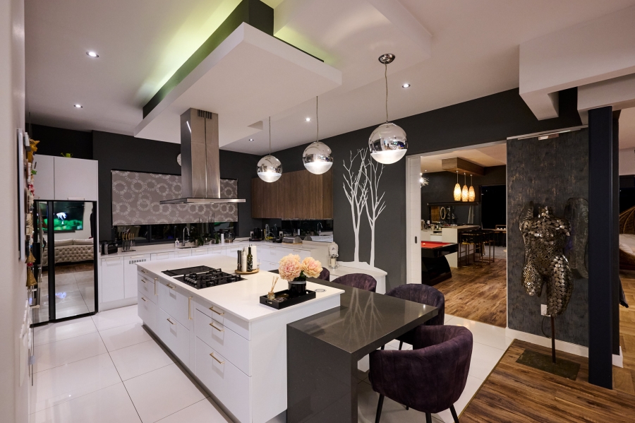 4 Bedroom Property for Sale in Waterfall Country Estate Gauteng