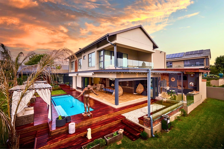 4 Bedroom Property for Sale in Waterfall Country Estate Gauteng