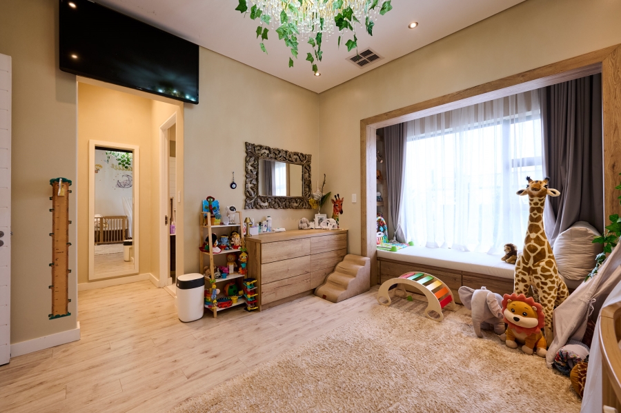 4 Bedroom Property for Sale in Waterfall Country Estate Gauteng
