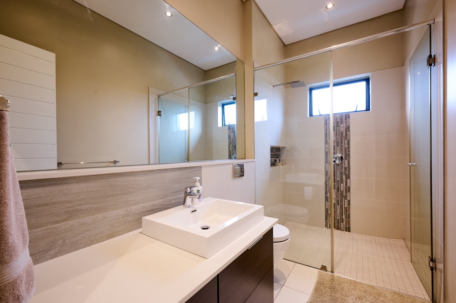 4 Bedroom Property for Sale in Waterfall Country Estate Gauteng