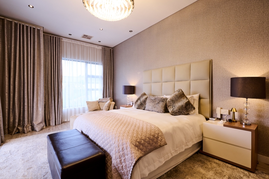 4 Bedroom Property for Sale in Waterfall Country Estate Gauteng