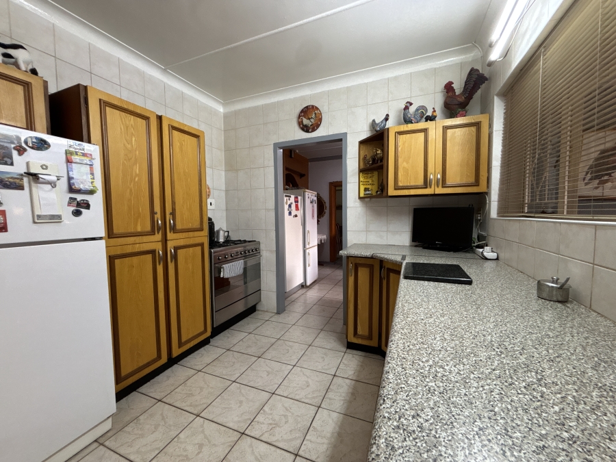 3 Bedroom Property for Sale in Farrarmere Gauteng