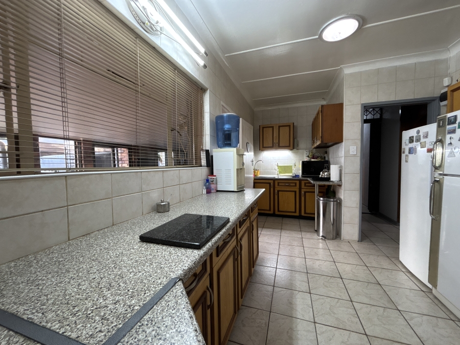 3 Bedroom Property for Sale in Farrarmere Gauteng