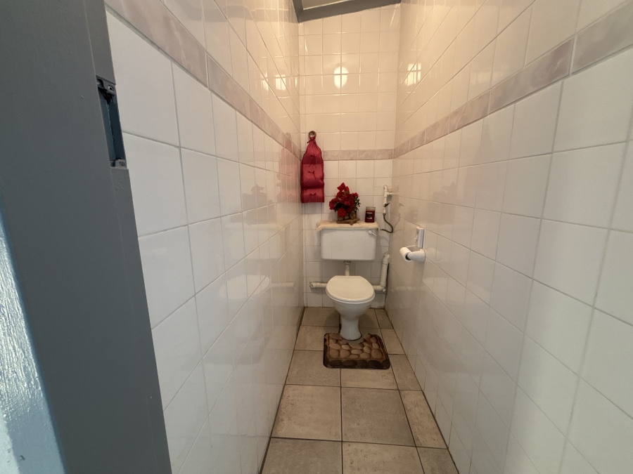 3 Bedroom Property for Sale in Farrarmere Gauteng