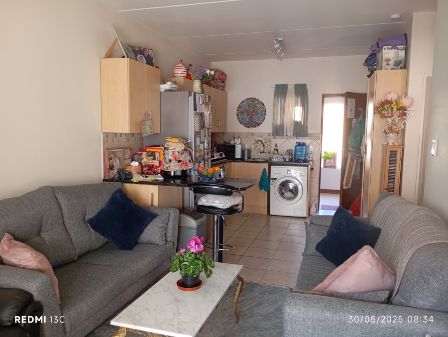 To Let 1 Bedroom Property for Rent in Brentwood Gauteng