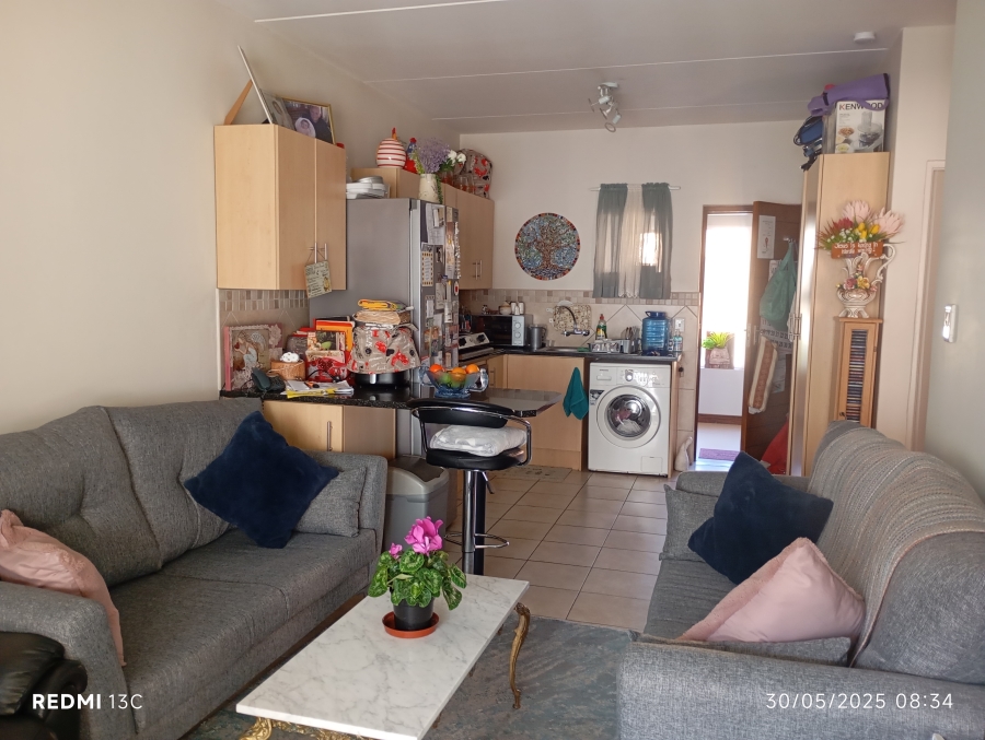 To Let 1 Bedroom Property for Rent in Brentwood Gauteng