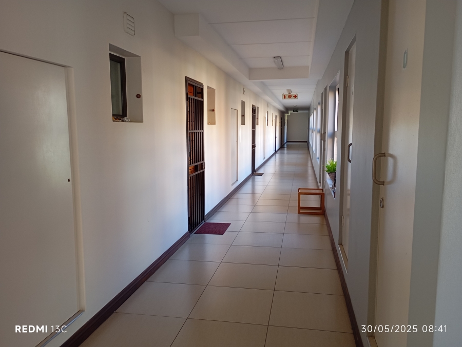 To Let 1 Bedroom Property for Rent in Brentwood Gauteng