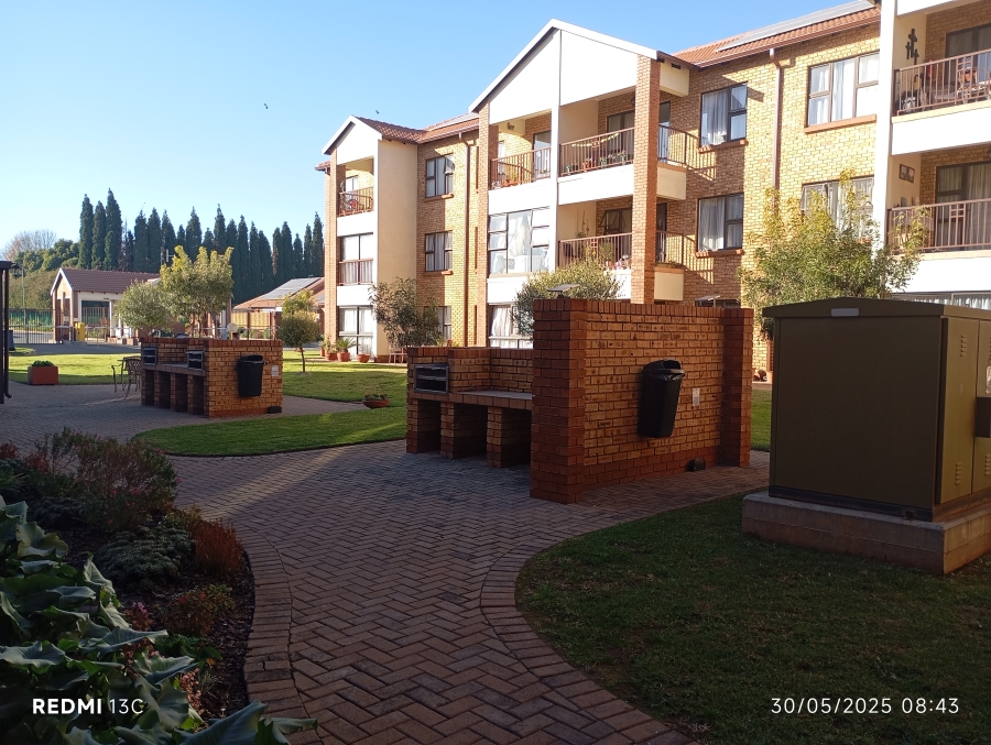 To Let 1 Bedroom Property for Rent in Brentwood Gauteng