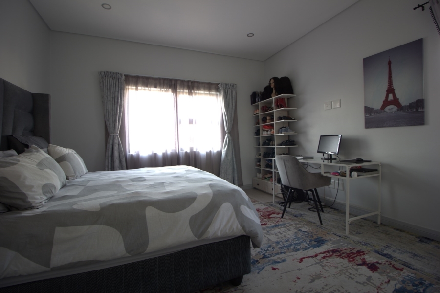 3 Bedroom Property for Sale in Broadacres Gauteng