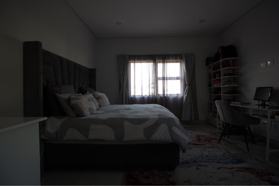 3 Bedroom Property for Sale in Broadacres Gauteng