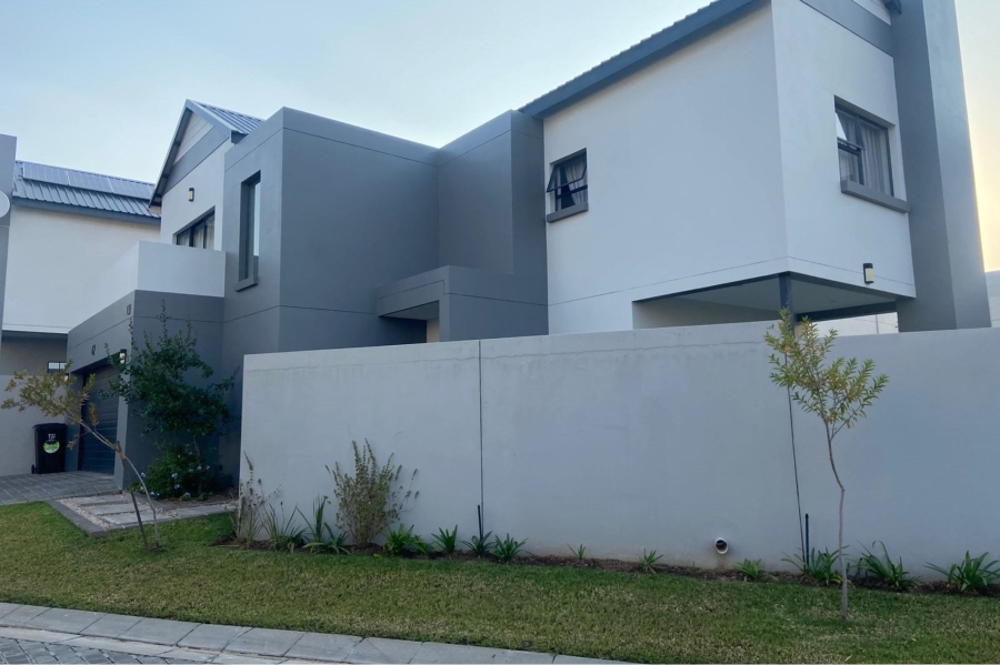 3 Bedroom Property for Sale in Broadacres Gauteng