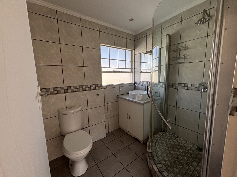 2 Bedroom Property for Sale in Ravenswood Gauteng