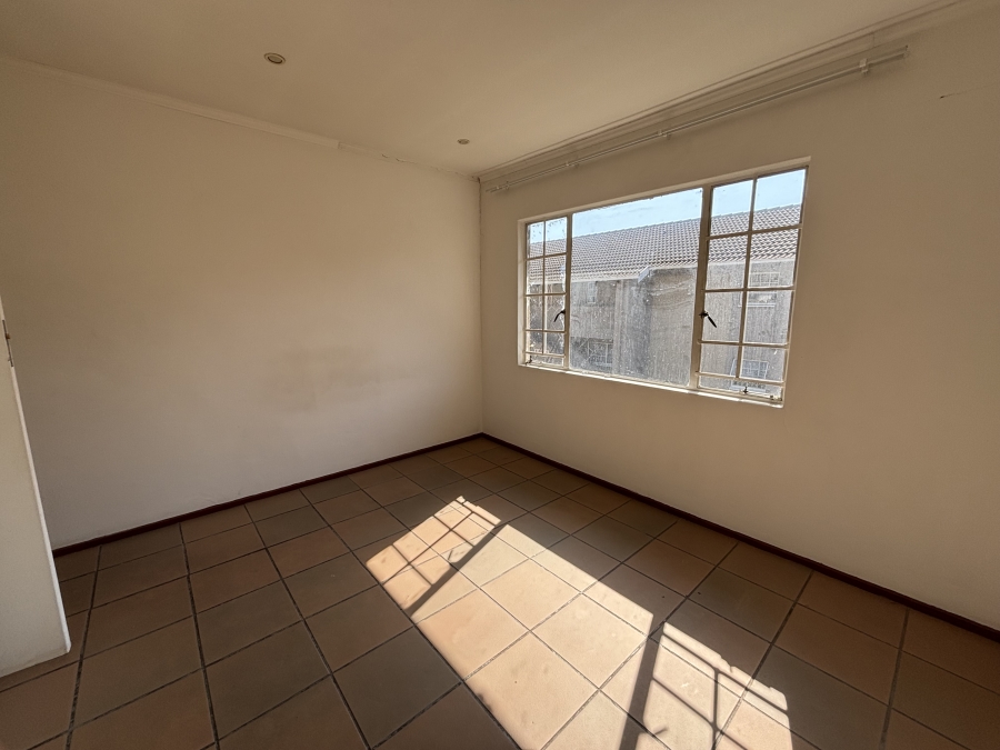 2 Bedroom Property for Sale in Ravenswood Gauteng