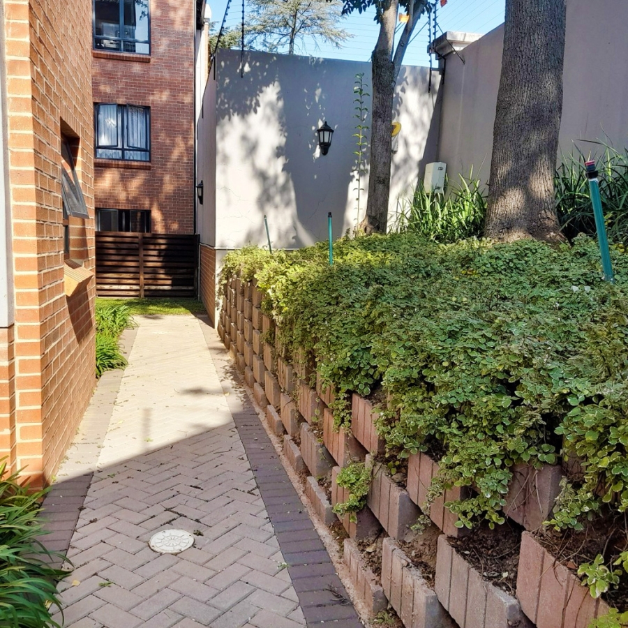 2 Bedroom Property for Sale in Bryanston Gauteng