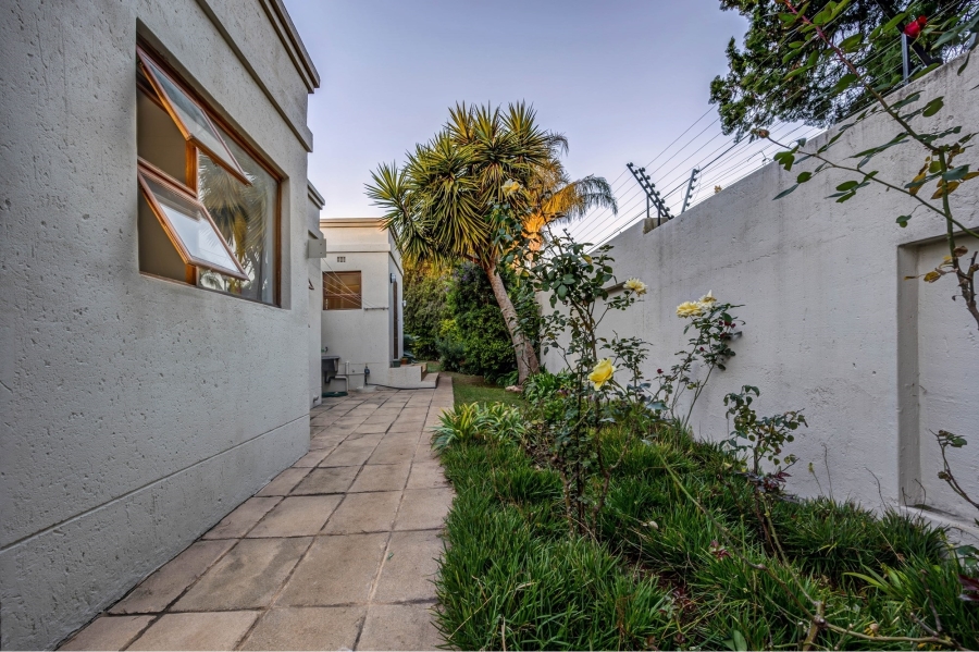 3 Bedroom Property for Sale in Sunninghill Gauteng