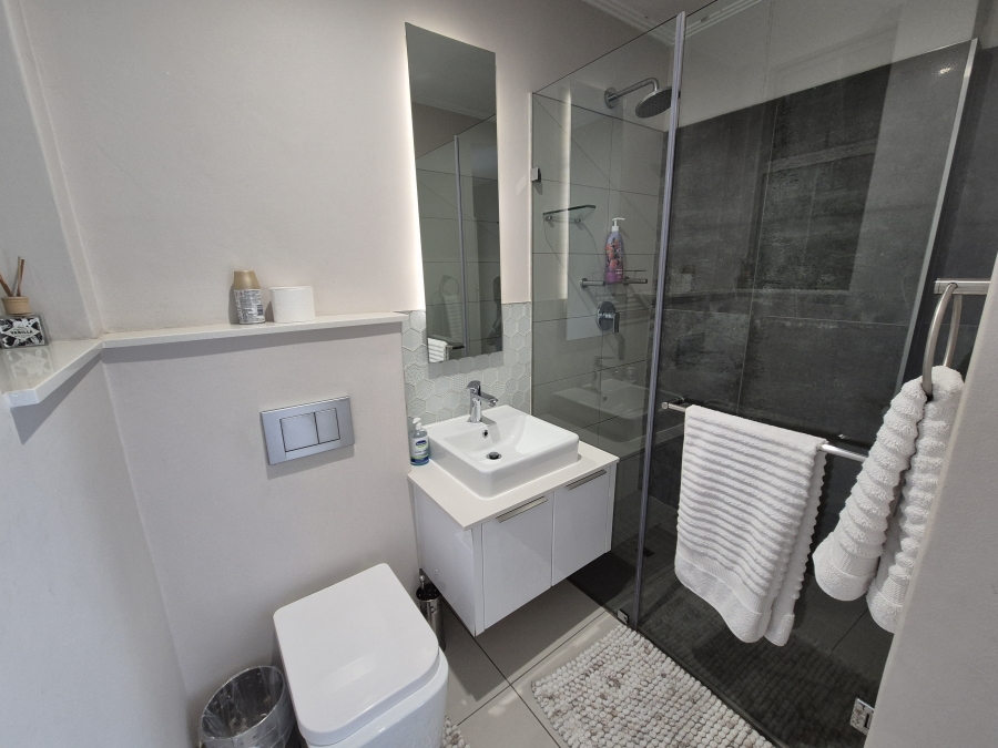 4 Bedroom Property for Sale in Rosebank Gauteng
