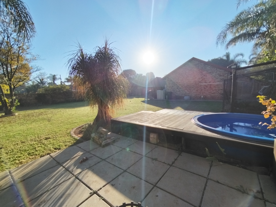 2 Bedroom Property for Sale in Elardus Park Gauteng