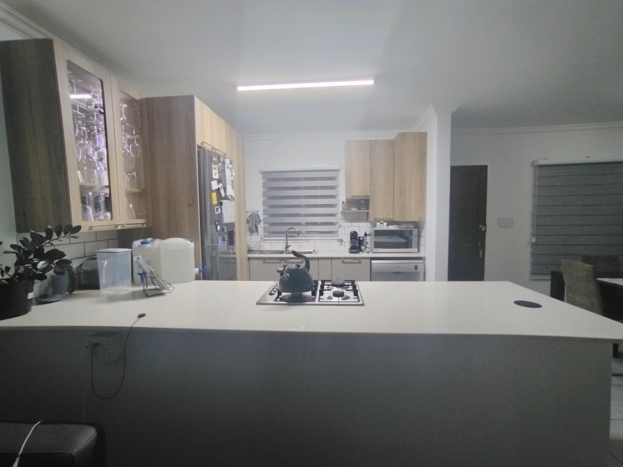 2 Bedroom Property for Sale in Elardus Park Gauteng