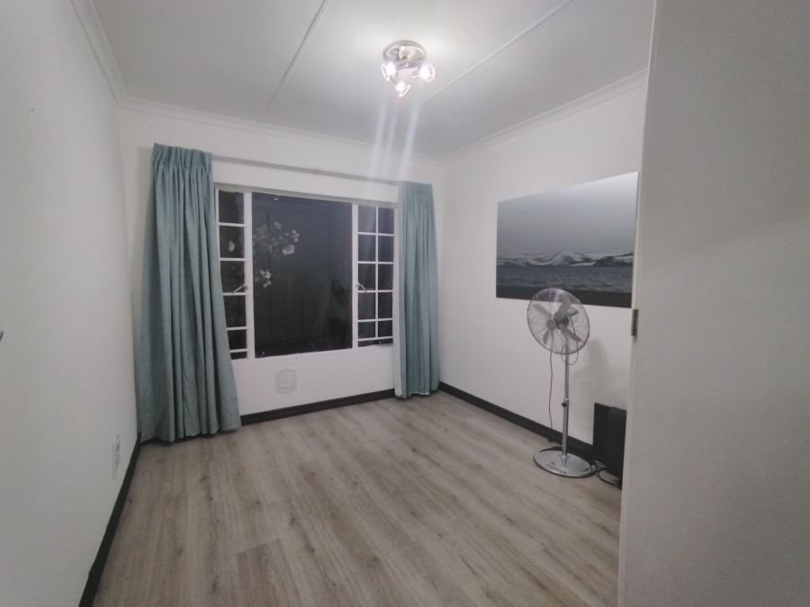 2 Bedroom Property for Sale in Elardus Park Gauteng