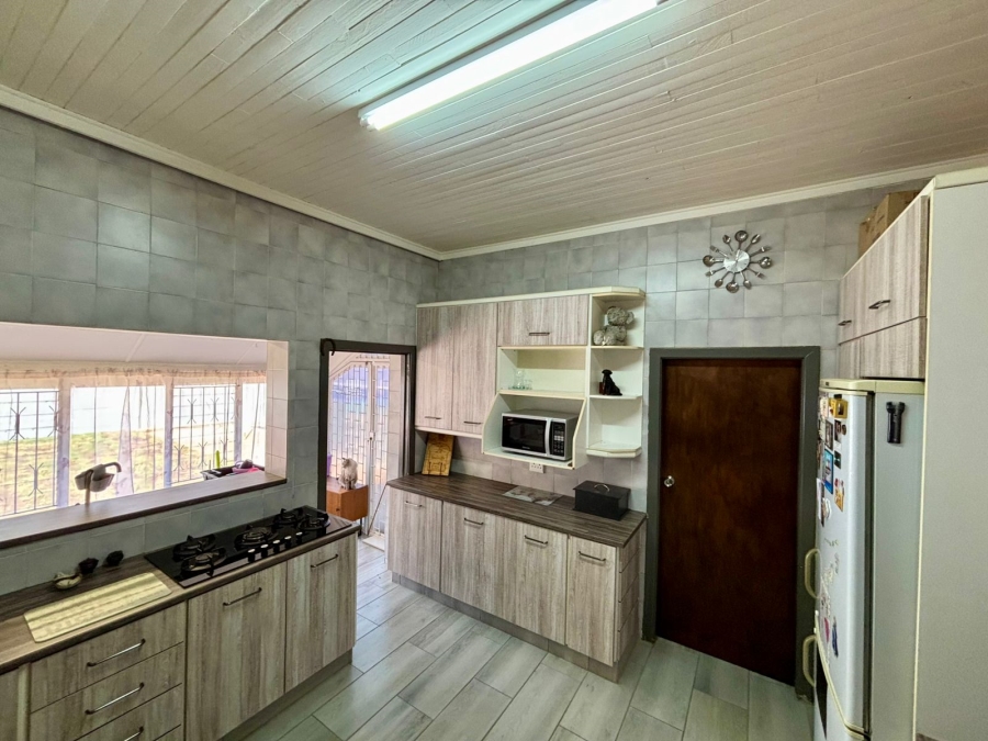 5 Bedroom Property for Sale in Parkdene Gauteng
