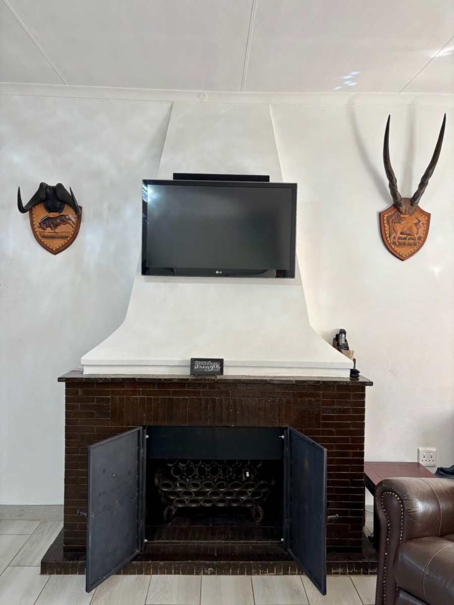 5 Bedroom Property for Sale in Parkdene Gauteng