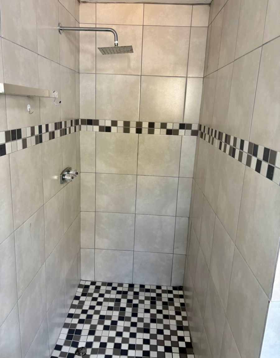 5 Bedroom Property for Sale in Parkdene Gauteng