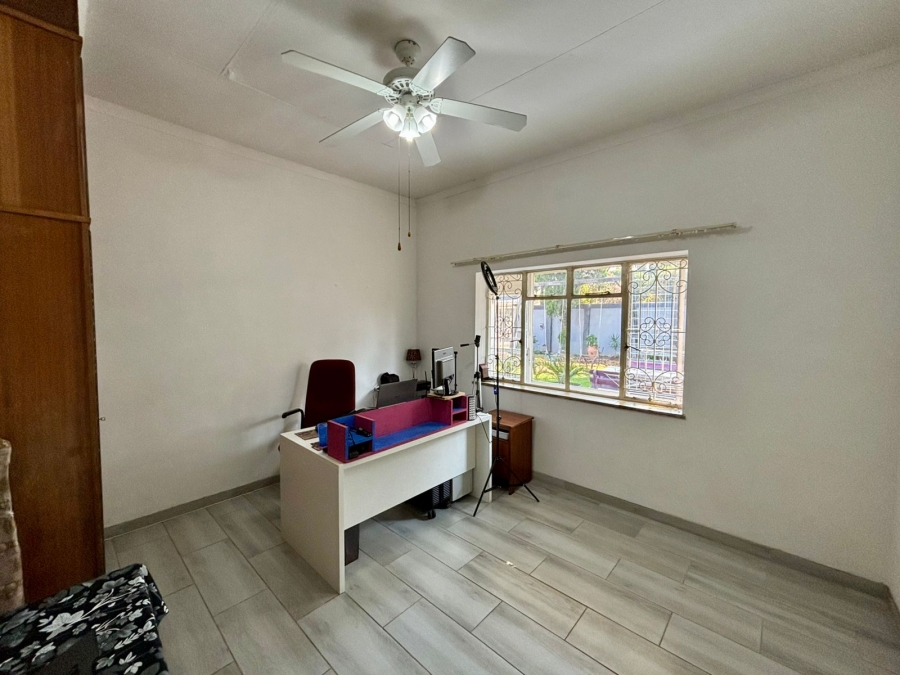 5 Bedroom Property for Sale in Parkdene Gauteng