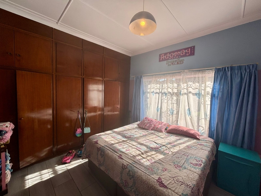 5 Bedroom Property for Sale in Parkdene Gauteng