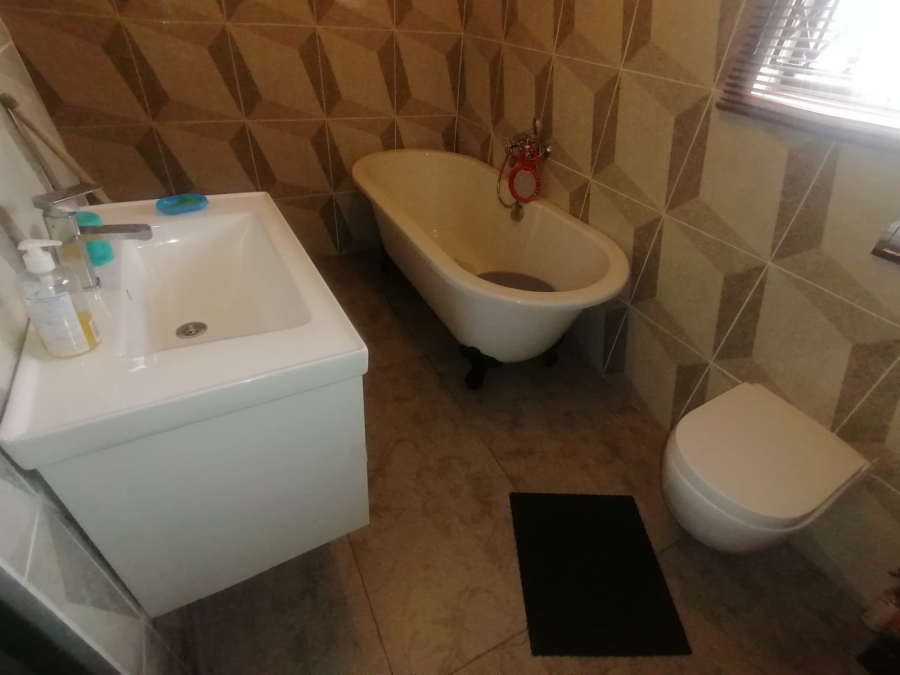 3 Bedroom Property for Sale in Lotus Gardens Gauteng