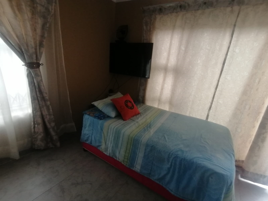 3 Bedroom Property for Sale in Lotus Gardens Gauteng