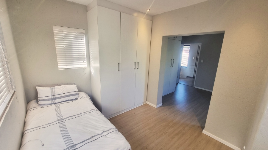 To Let 3 Bedroom Property for Rent in Broadacres Gauteng