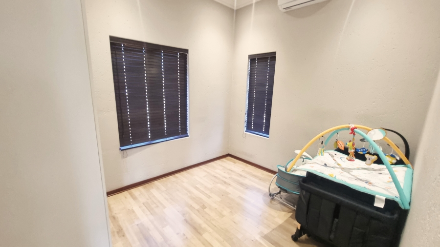 To Let 3 Bedroom Property for Rent in Broadacres Gauteng